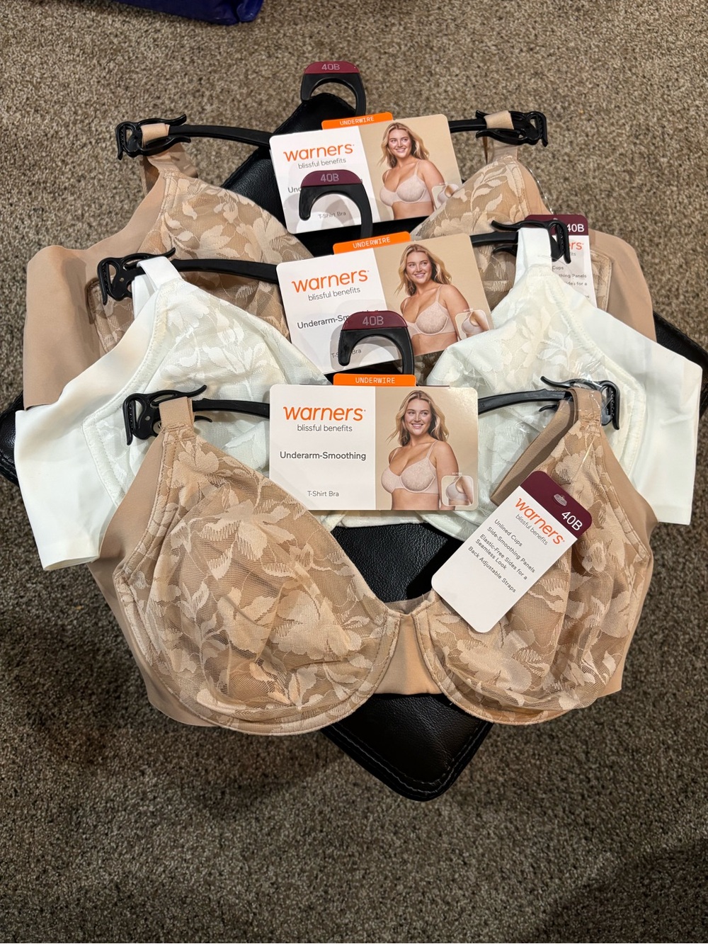 Warners white tan underwire unlined underarm-smoothing lace bras size 40B